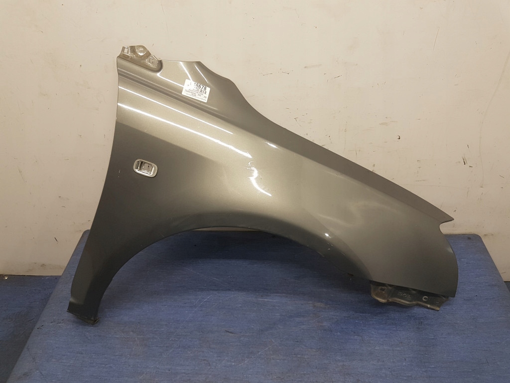 фото №1, Toyota avensis t25 крыло перед правый 1e5