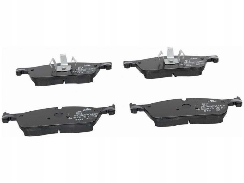 фото №1, Тормозные колодки перед land rover range rover velar 2.0 3.0 17-