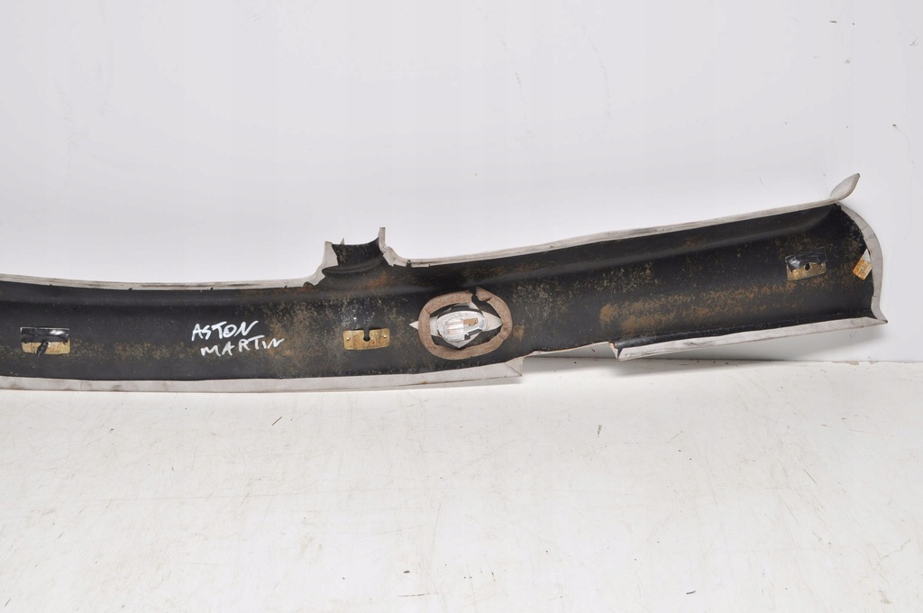 фото №7, Aston martin db11 защита пластик правая 2005r