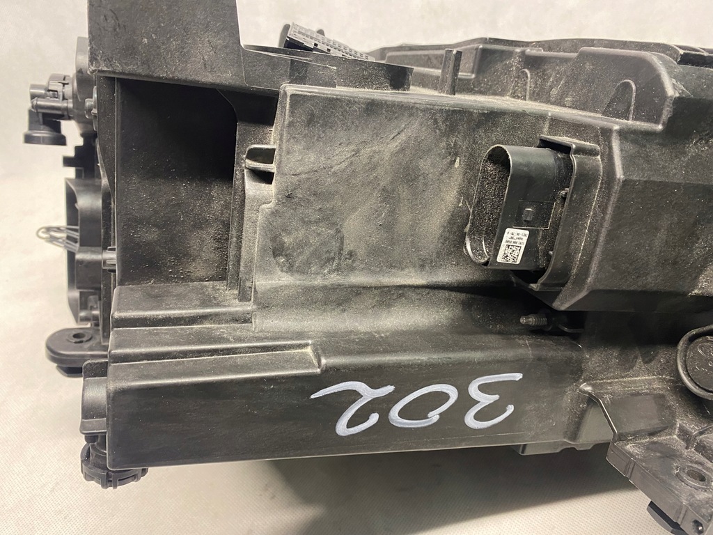 фото №6, Фара правий перед tourneo connect mk3 led