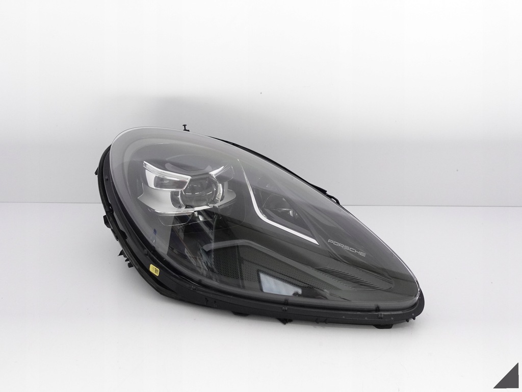 фото №1, Porsche macan 95b lift 18- pdls full led лампа права перед europa