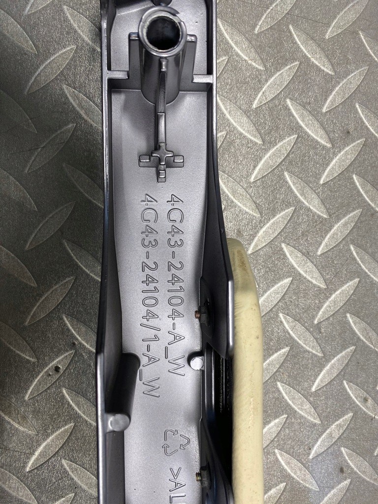 фото №11, Ручка внутренняя дверь правая aston martin db9