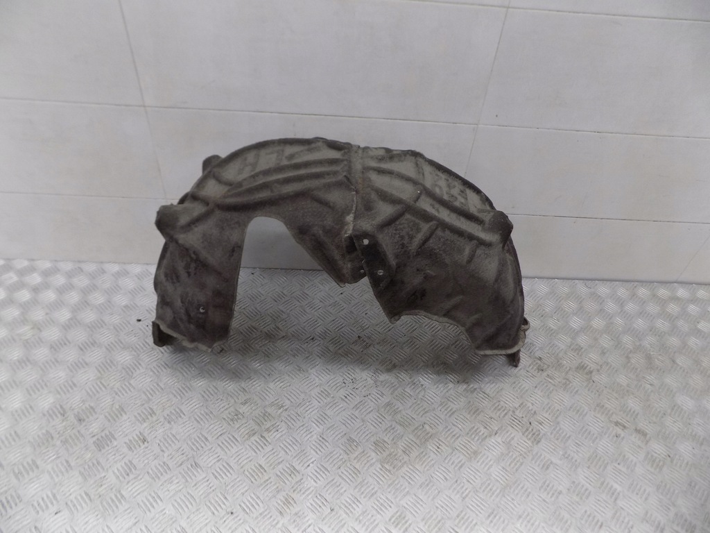 фото №1, Bmw f40 подкрылок левый задняя 7440179