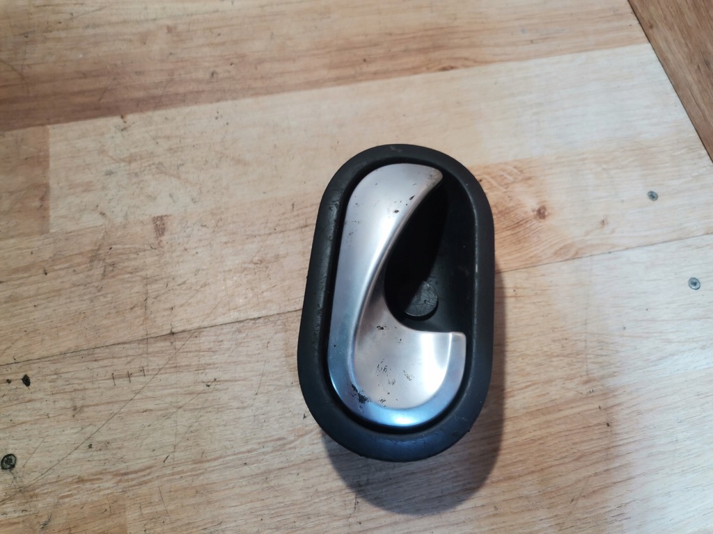 фото №4, Ручка внутренняя дверь правый перед renault megane ii 02-08 8200028486