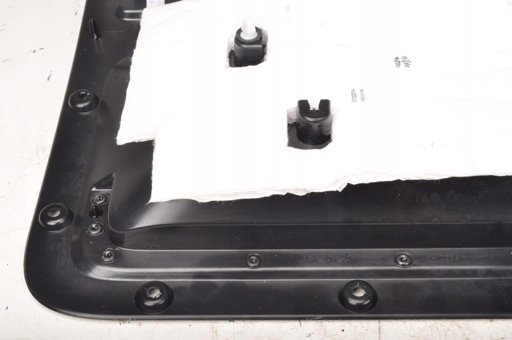 фото №4, Land rover defender l663 обшивка багажника задняя 21r