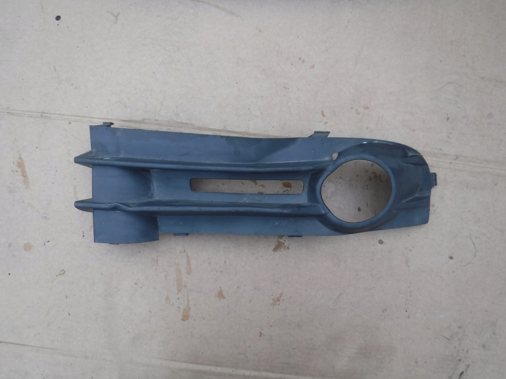 фото №1, Решітка бампера правий перед vw caddy 2k0853684a