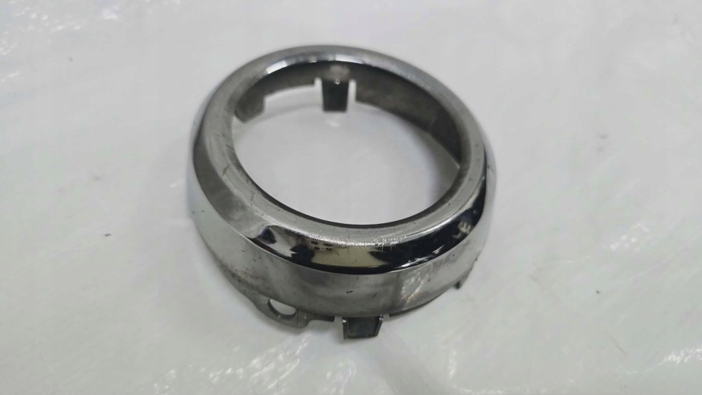 фото №1, Накладка противотуманной фары хром toyota proace 9811880777