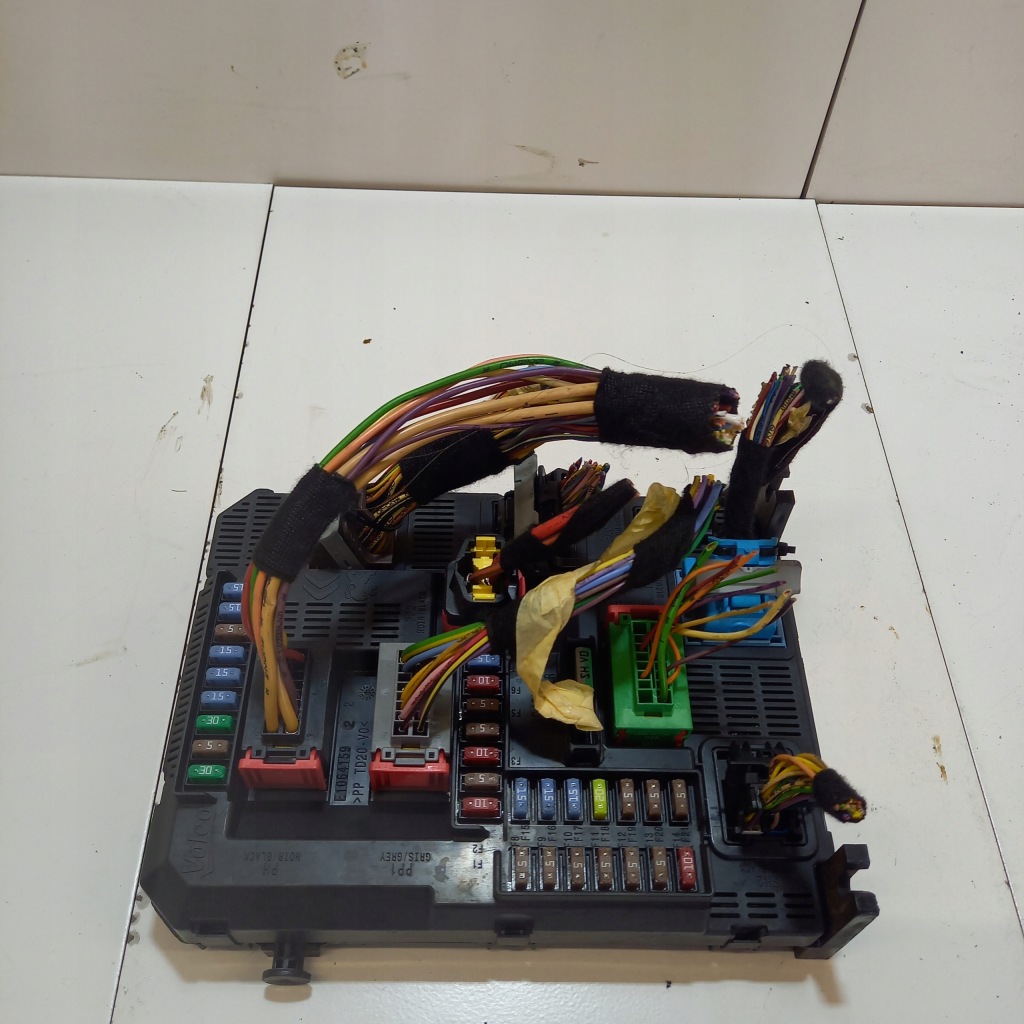 фото №1, Блок управления модуль bsi citroen c4 picasso 2 9804067480