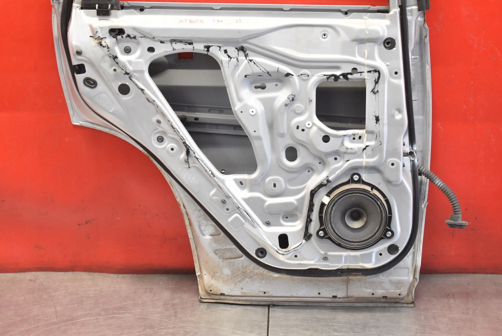 фото №15, Дверь левая задняя задние серые nissan x-trail 2 ii t31 01-07