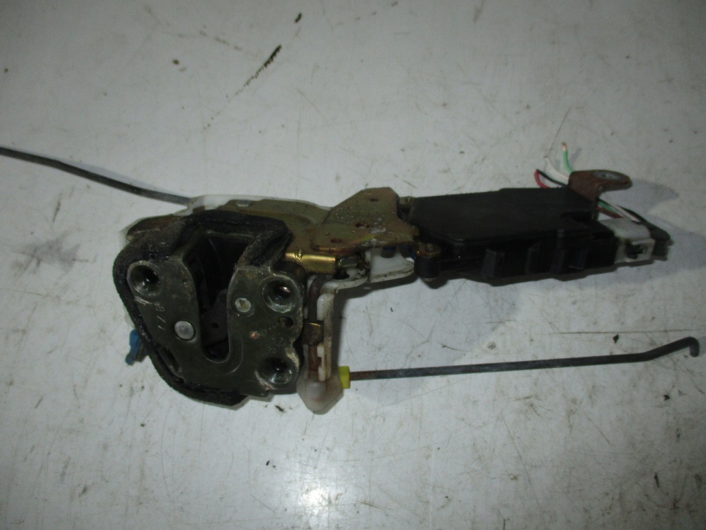 фото №4, Замок дверь передний левый subaru legacy ii 99r