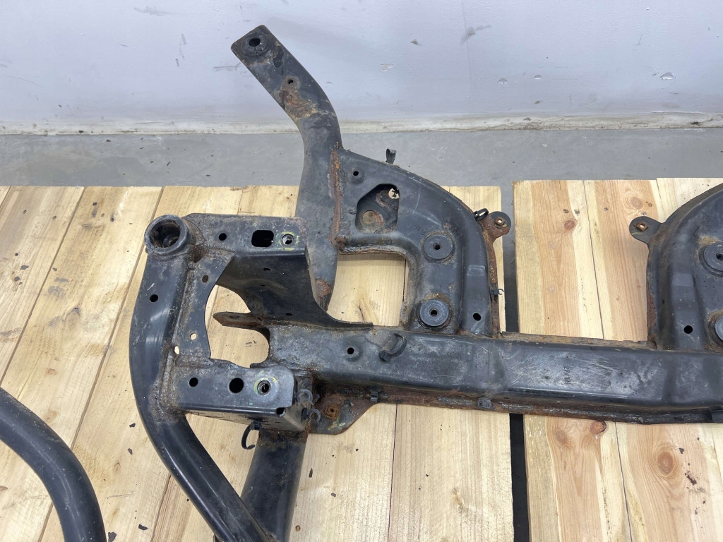 фото №6, Jaguar xe поперечина підрамник підрамник gx73-5c145-ac