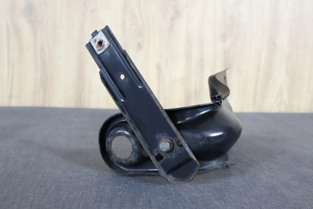 фото №4, Mercedes slk r171 кронштейн радиатора левая кронштейн поперечина 1716261331