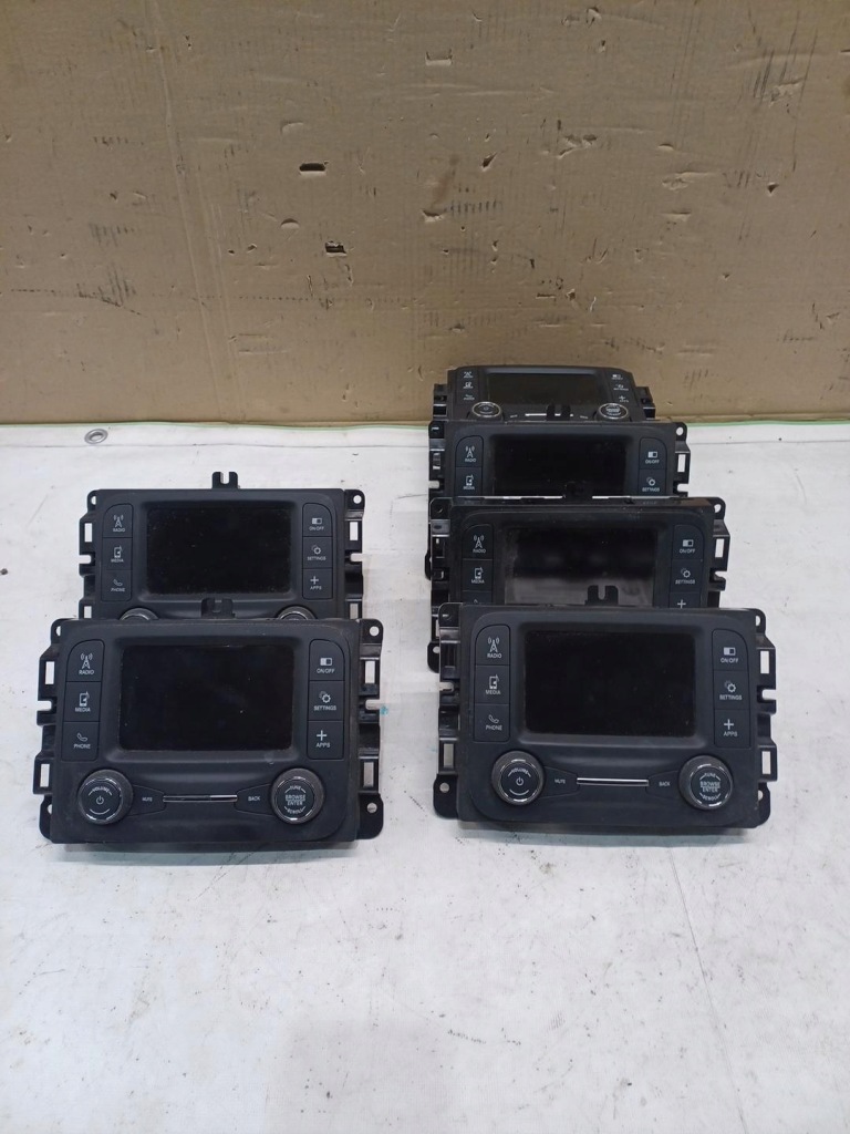 фото №1, Экран дисплей монитор jeep renegade 07357365040