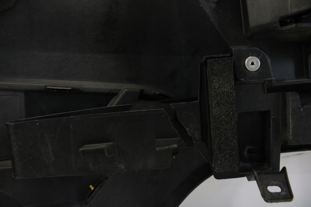 фото №10, Renault express бампер перед передний