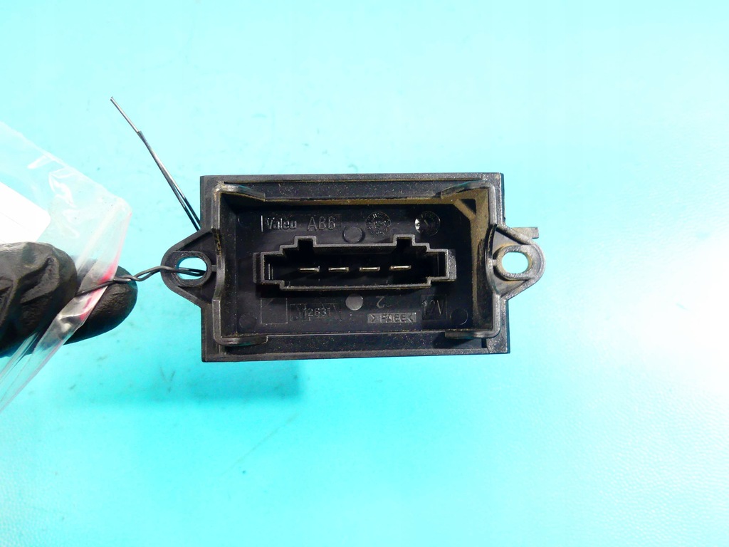 фото №3, Резистор резистор citroen c2