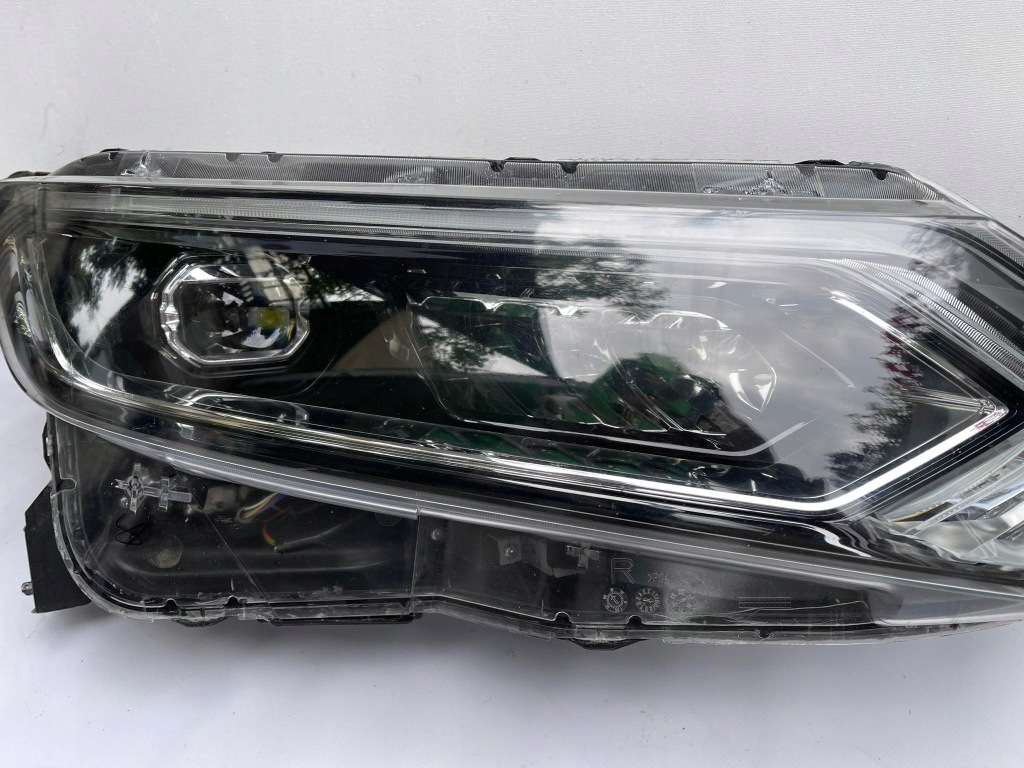 фото №1, Nissan qashqai lift правая лампа full led