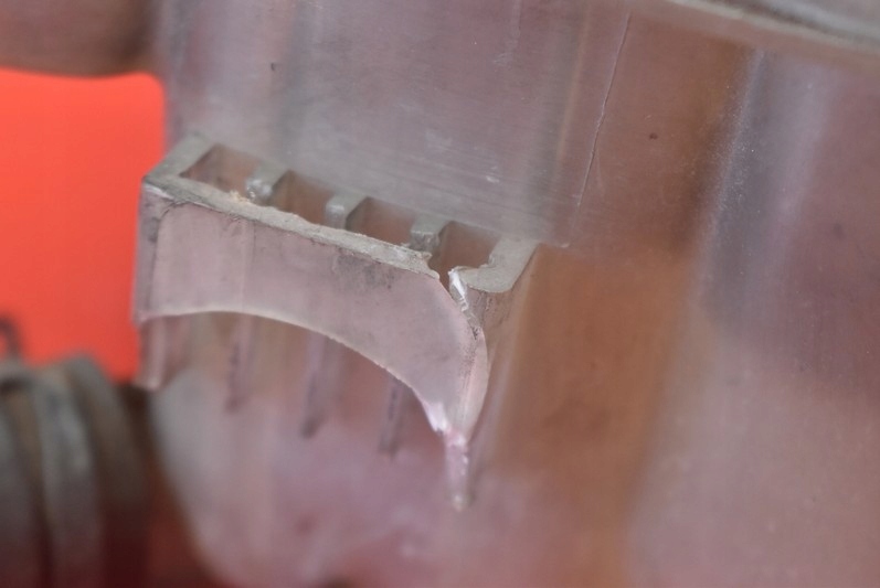 фото №7, Бачок розширювальний 3m5h8k218 mazda 3 1 i bk 1.6 citd 109 km 03-06