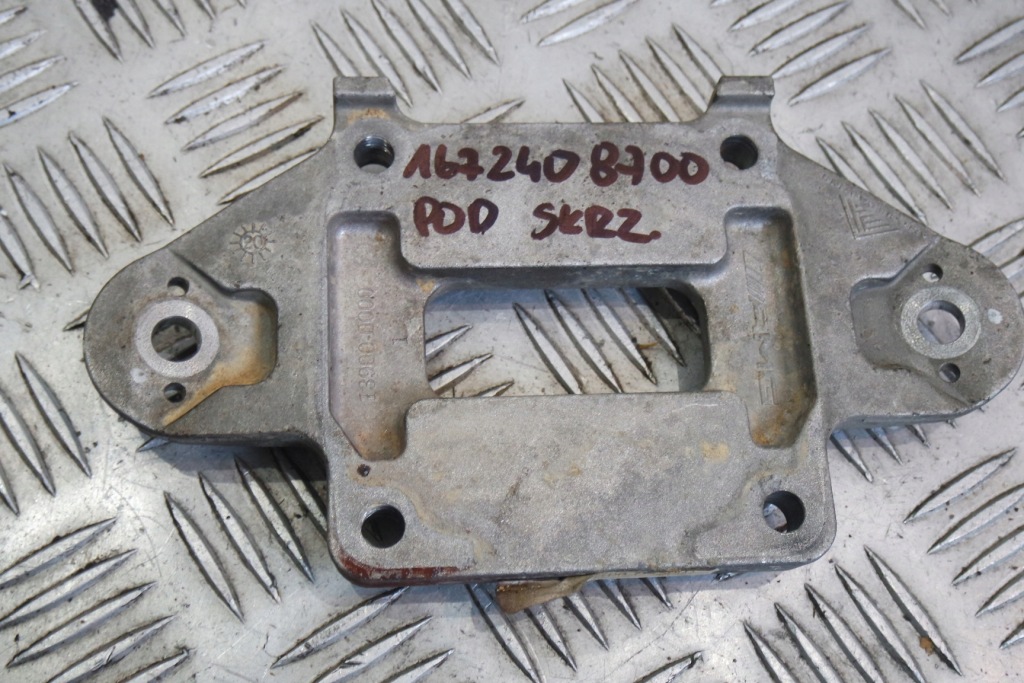 фото №1, Опора кронштейн коробки mercedes gle w167 a1672408700