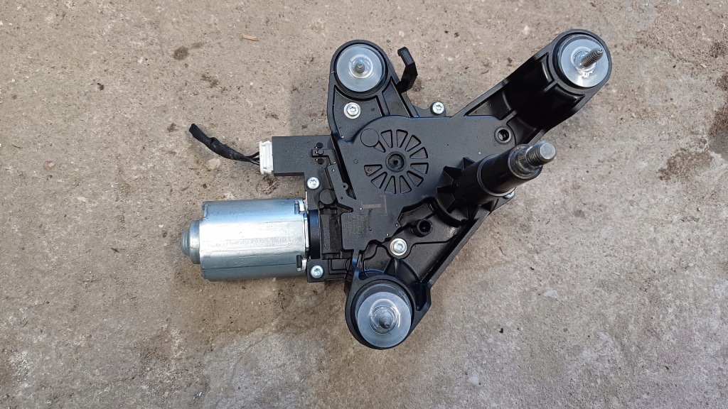 фото №1, Opel crossland моторчик дворники задняя 9819899980