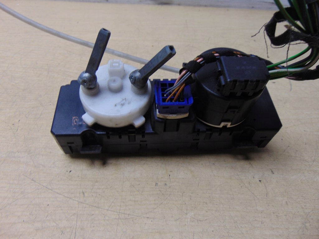 фото №9, Панель керування кондиціонера mercedes w202