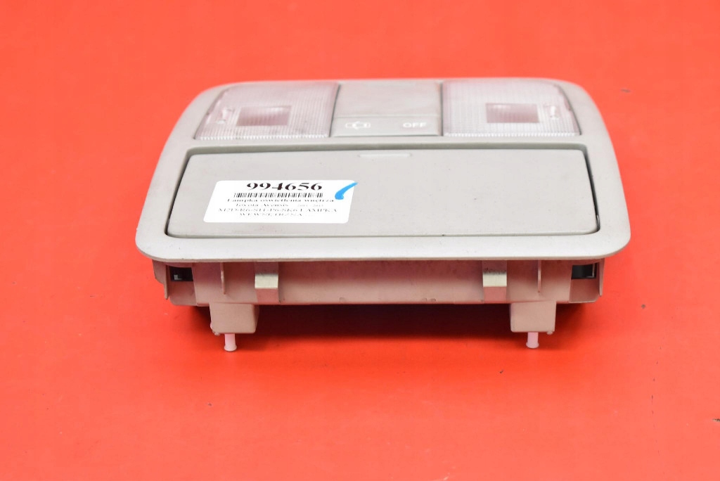 фото №3, Лампа освітлення салону перед toyota avensis t27 kombi lift 11-15