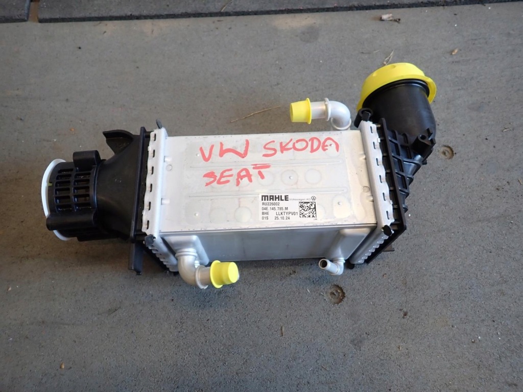 Купить Интеркулер vw golf viii passat b8 leon iv 04e145785m