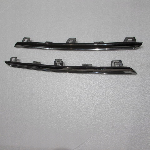 фото №1, Renault megane iv молдинг решетка перед хром