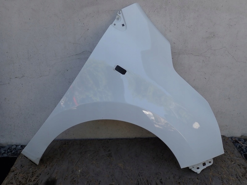 Купить Крыло правый перед передний renault express van 2021- 631006826r