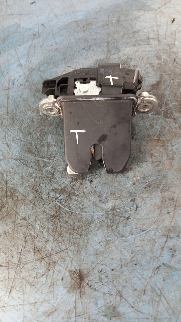 фото №1, Замок кришки skoda fabia van 09r