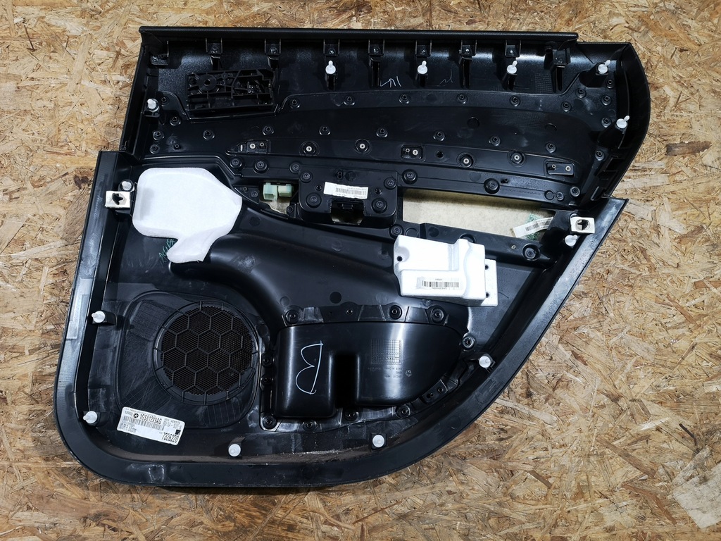 фото №5, Обшивка дверь задняя задний левый dodge durango 2014-