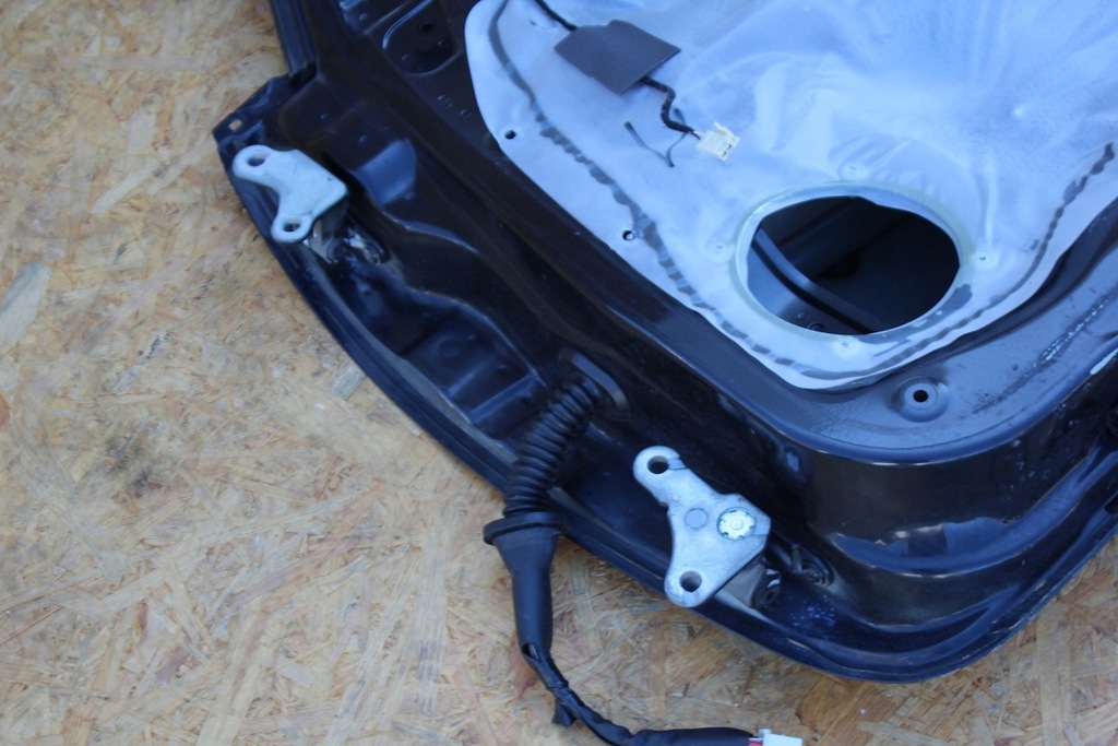 фото №10, Дверь правое перед передние mitsubishi colt z30 vi lift цвет x42 lift 5d