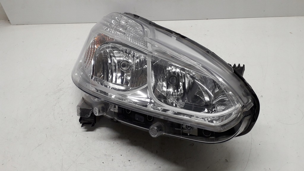 фото №14, Peugeot 208 1 i 12- лампа правая перед 9802221280