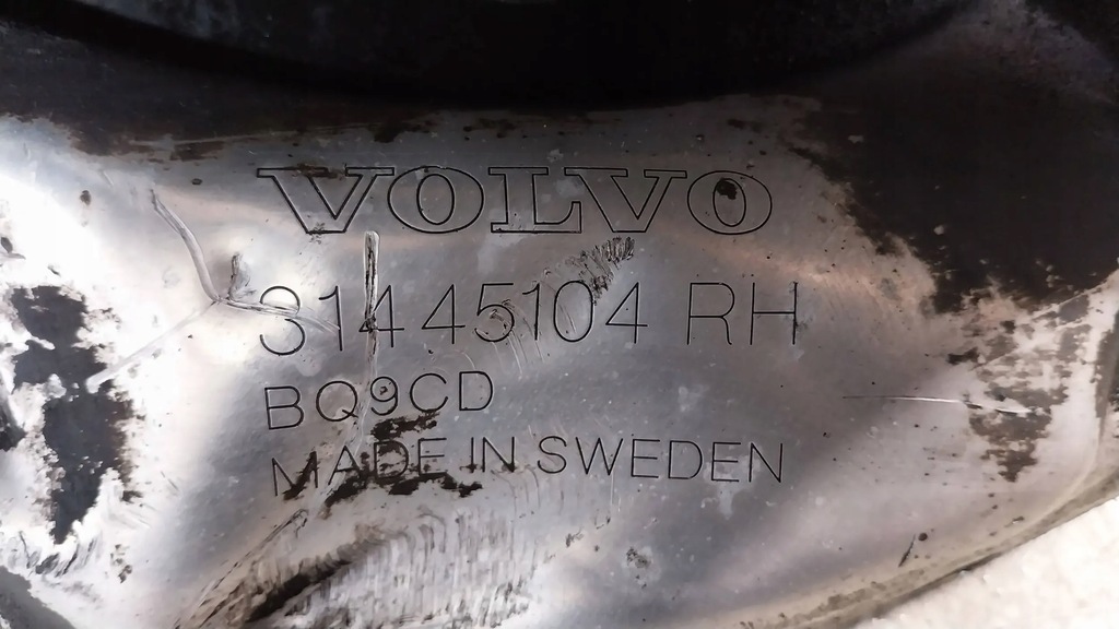 фото №6, Поворотний кулак важіль задня права 31451836 volvo xc90 2.0d awd 14-