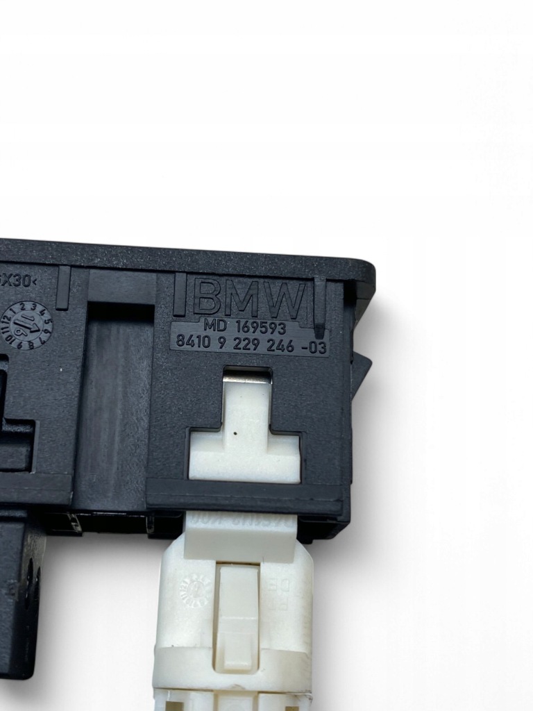 фото №8, Bmw 3 f30 f35 f31 2013 роз'єм / з'єднувач usb 9229246