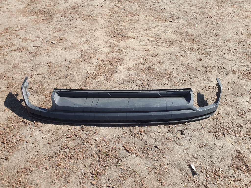 Купити Спойлер бампера задній vw touareg 760807568j