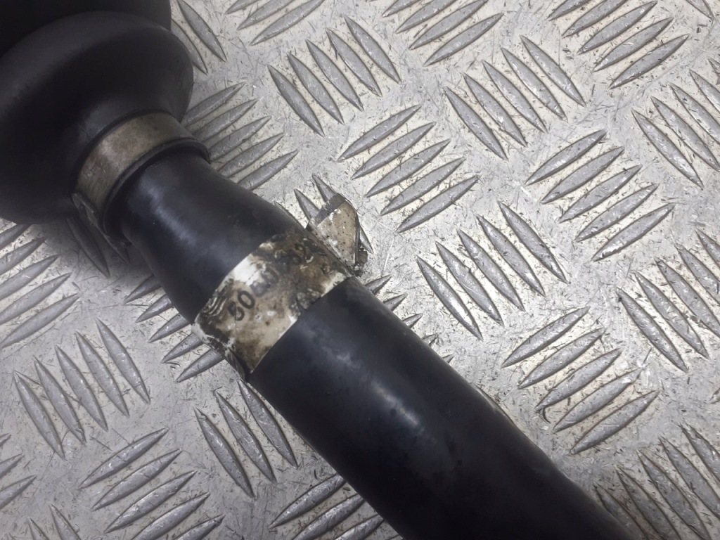 Приводной вал левый  перед alfa romeo 147 1.9 jtd Доставка