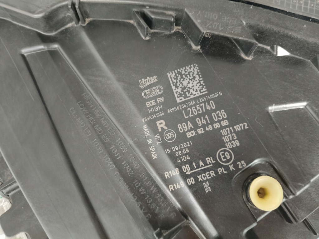 фото №10, Лампа права фара audi q4 89a full led matrix