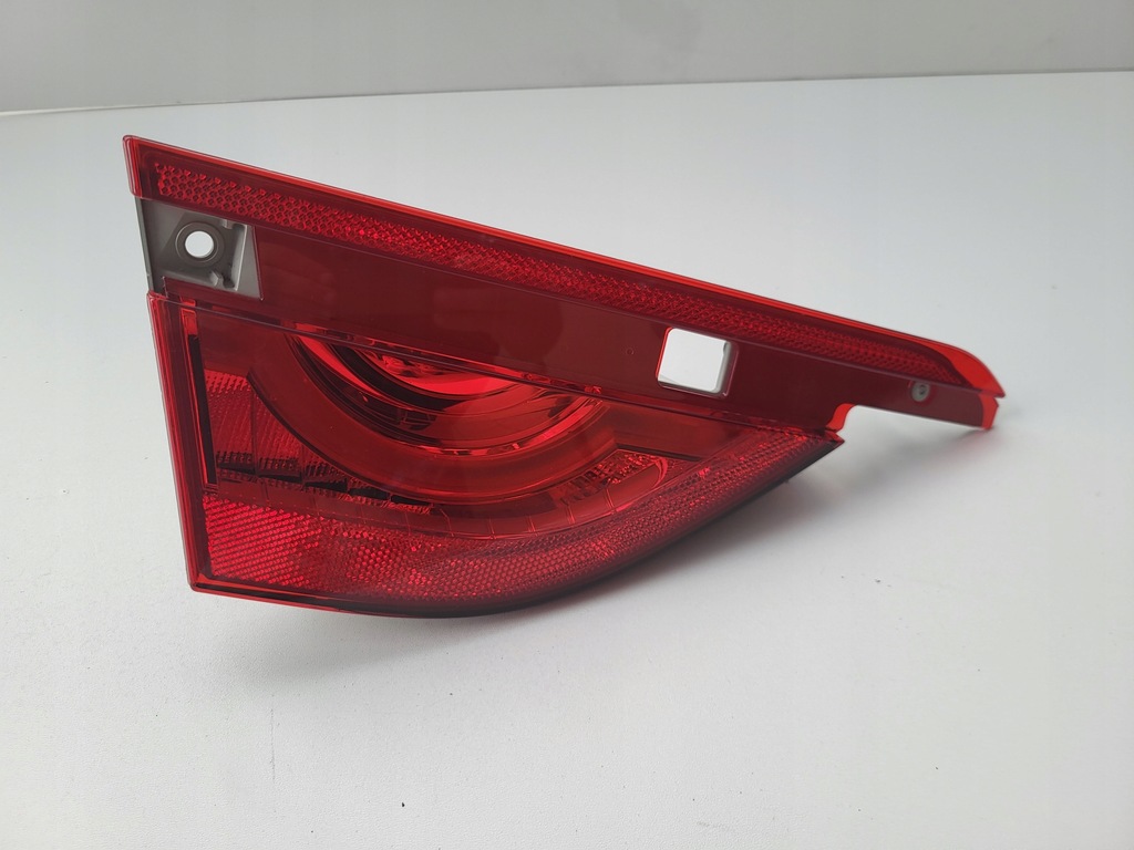 фото №1, Jaguar xf x260 лампа левая крышка багажника