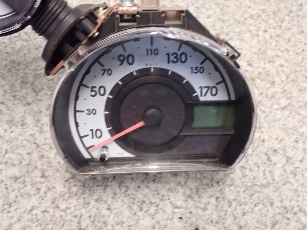 фото №6, Toyota aygo 06-12 1.0 приборы счетчик obrotomierz