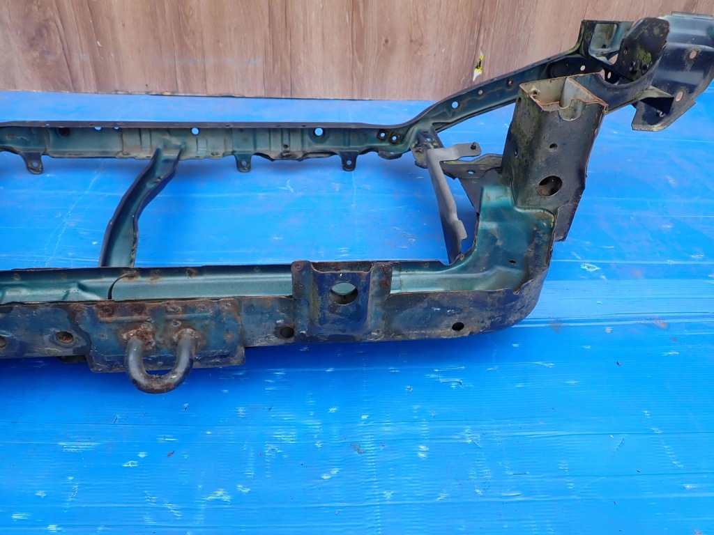 Mitsubishi carisma 00-04 ремінь передній підсилювач передній Київ