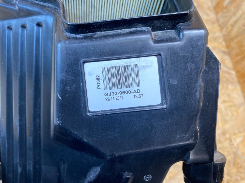 фото №11, Корпус фільтра повітря land rover discovery v l462 2.0d gj32-9a612-ab