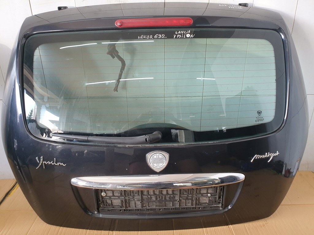 фото №1, Крышка багажника задняя багажника lancia ypsilon 602