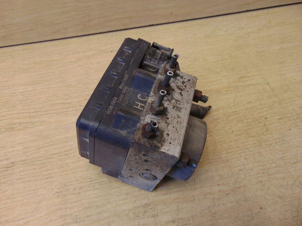 фото №8, Насос abs блок управления toyota iq 44540-74030