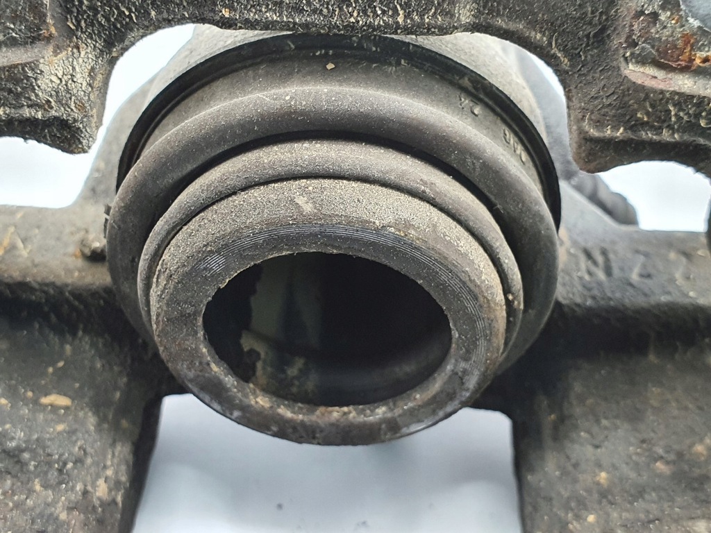 фото №5, Суппорт тормозной левый задняя mercedes glk x204