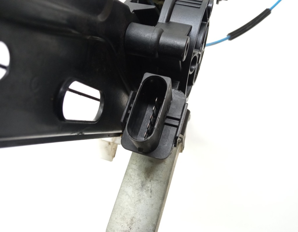 Механизм стекло левый перед bmw seria 3 f30 5 pin в Украине