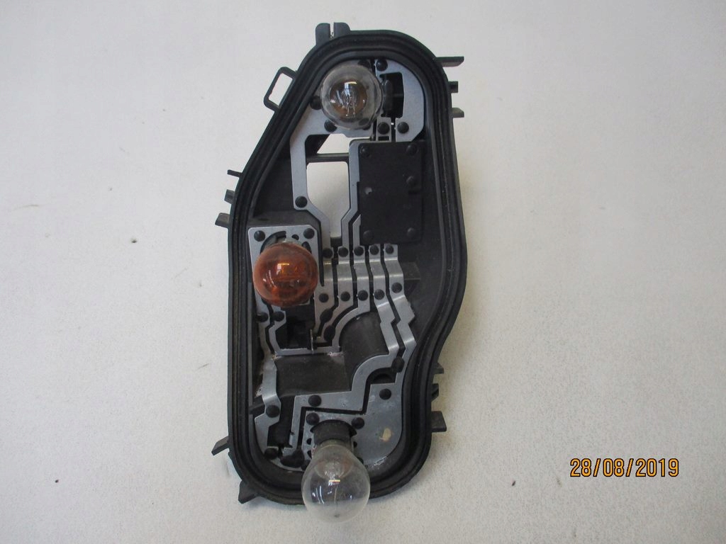 фото №7, Вкладиш лампи правий задня renault twingo iii