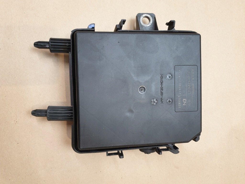 фото №11, Коробка предохранителей корпус renault laguna iii 2.0 16v 284b10001r-c оригинальный номер