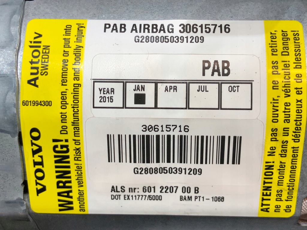 фото №10, Volvo v50 панель приладів консоль подушка подушка безпеки комплект