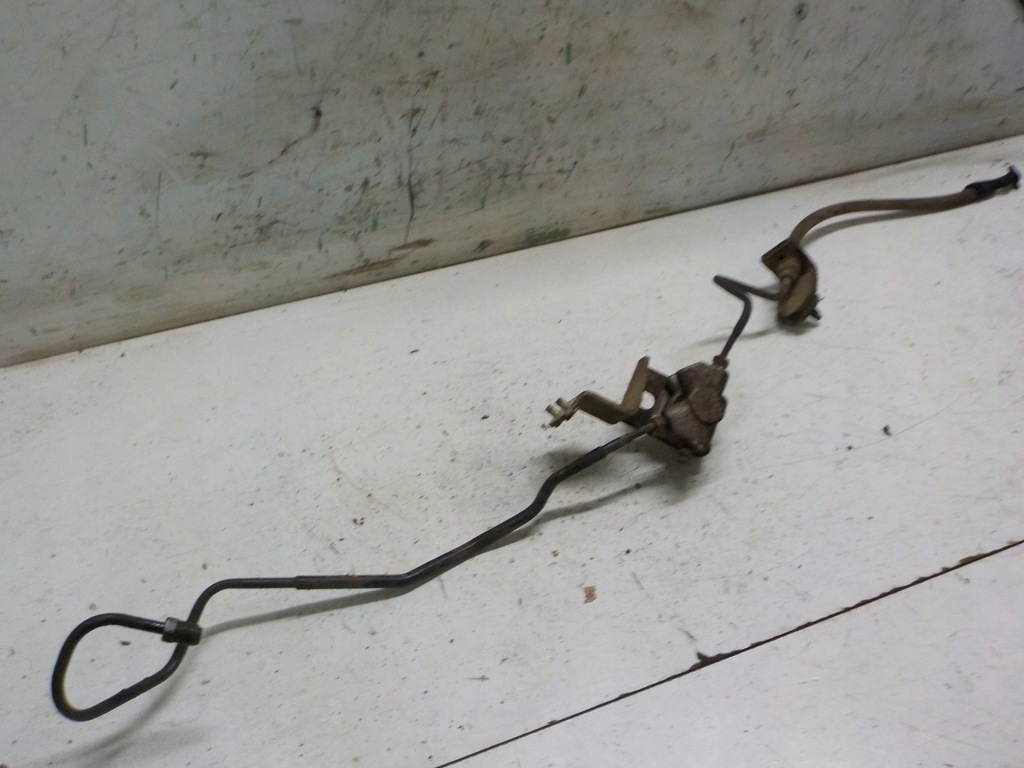 фото №1, Frontera b шланг тормозной распределитель