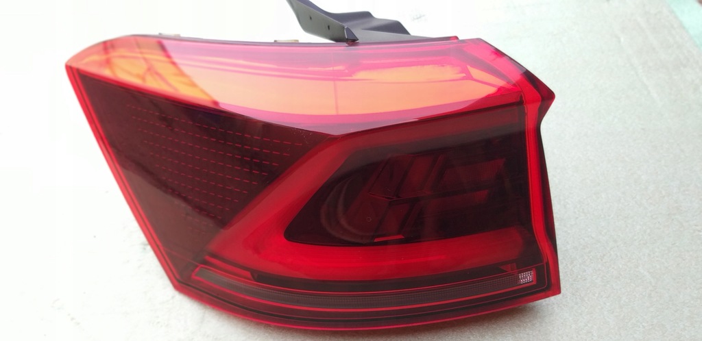 фото №1, Vw t-roc lift 21-левая лампа led iq light 2ga945207a